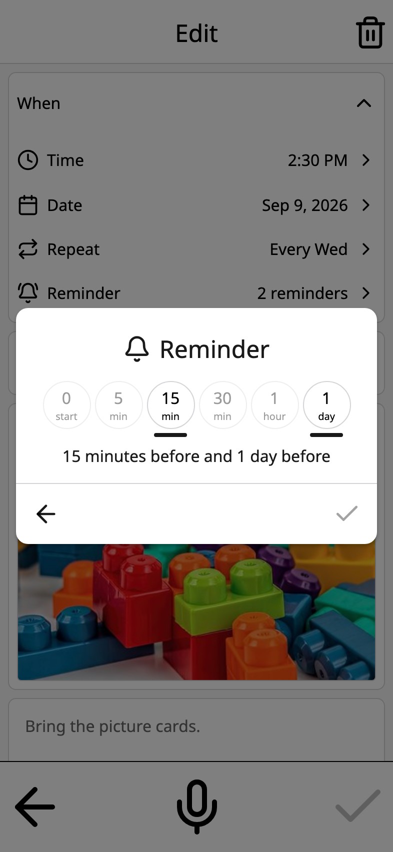 The reminder picker in Moi Calendar: chips for at start, 5, 15 and 30 minutes, an hour and a day before